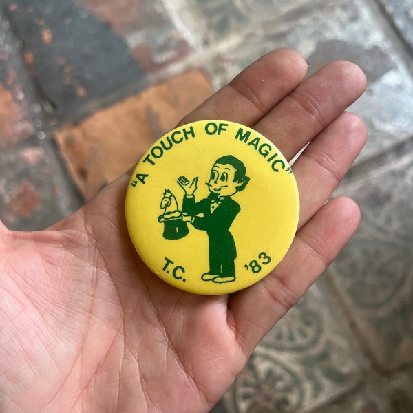 Vintage Ad & Slogan Buttons