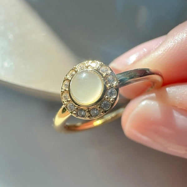 Spaceship Spinning Ring