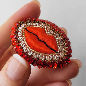 Red Lips Brooch