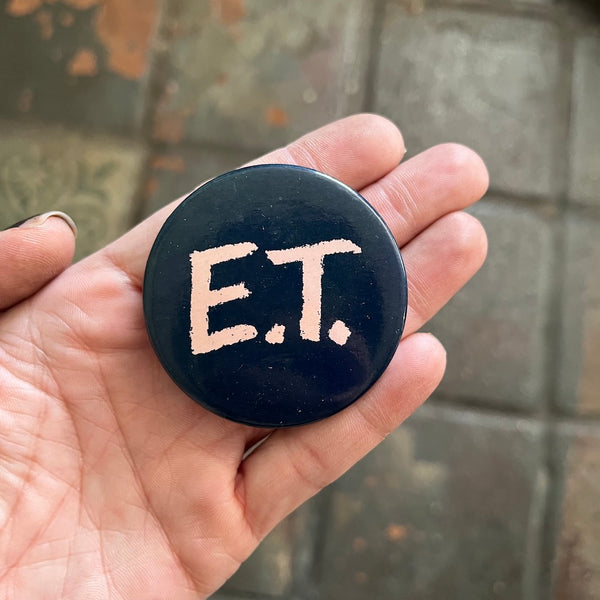 Vintage 1982 E.T. Button