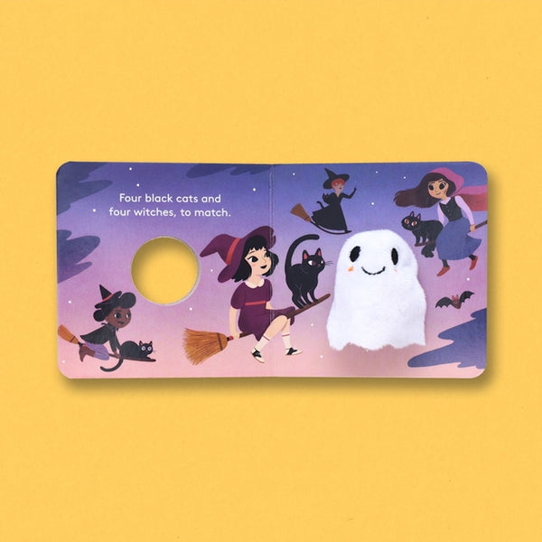 Little Ghostie: A Finger Puppet Book
