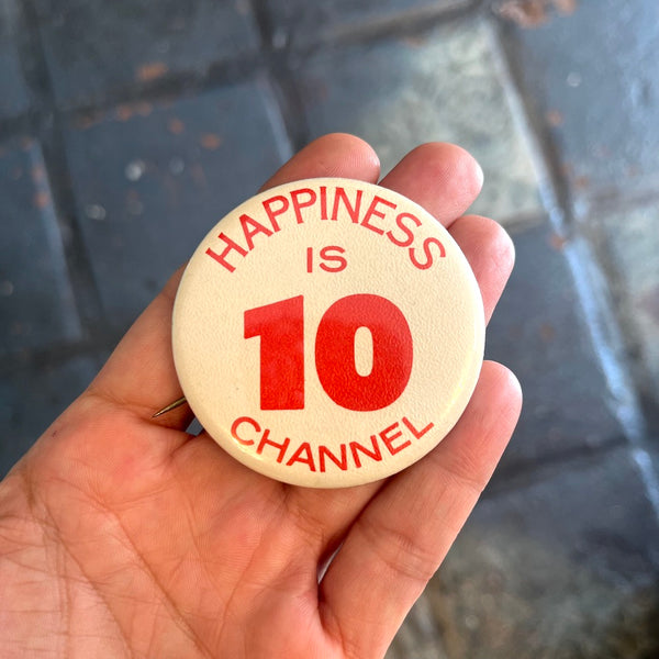 Vintage Ad & Slogan Buttons