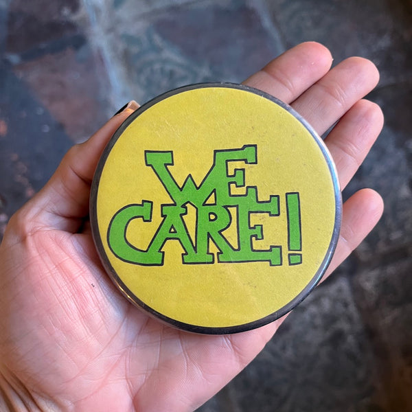 Vintage Funny & Strange Buttons