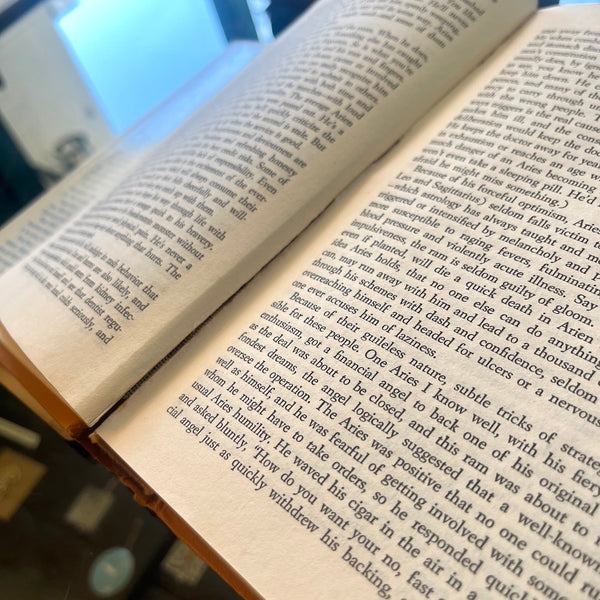 Linda Goodman's Sun Signs - Vintage 1968