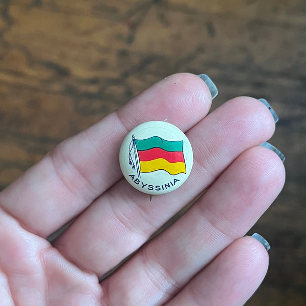 Vintage 1930's World Flag Buttons