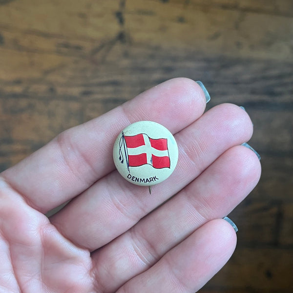 Vintage 1930's World Flag Buttons