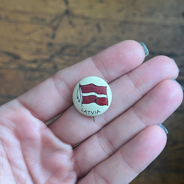 Vintage 1930's World Flag Buttons