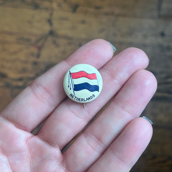 Vintage 1930's World Flag Buttons
