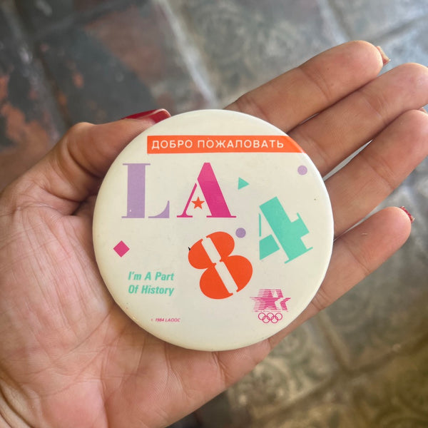 Vintage Los Angeles & Travel Souvenir Buttons