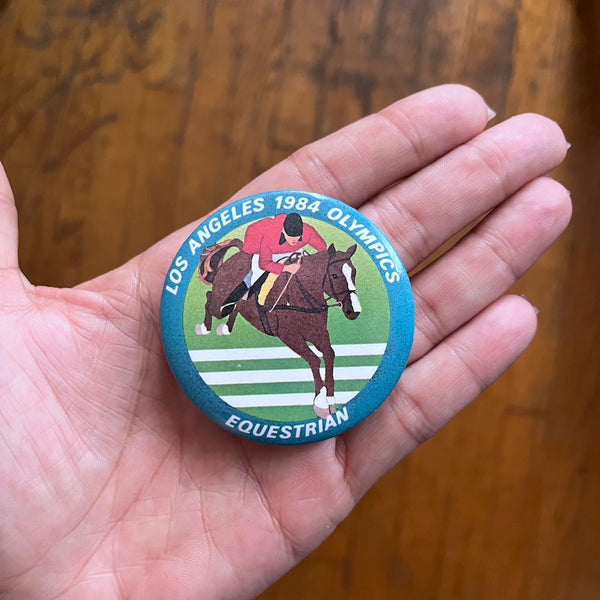 Vintage Los Angeles & Travel Souvenir Buttons