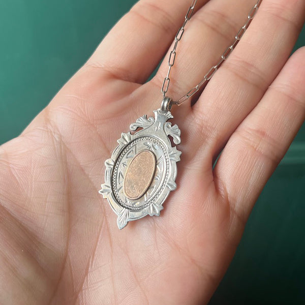 Vintage 1910 Medallion Necklace