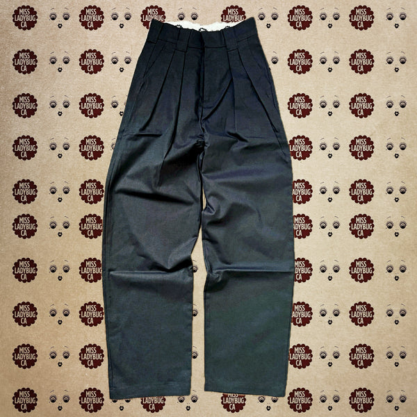 High Waist Pleated Trousers - Black