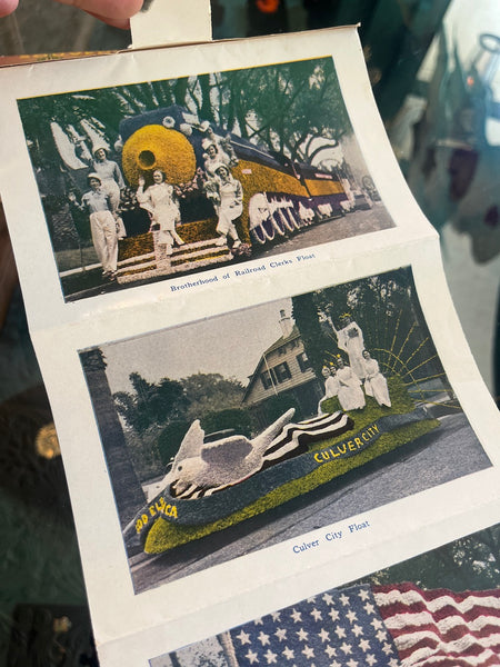 Pasadena Tournament of Roses Postcard Book - Vintage 1940